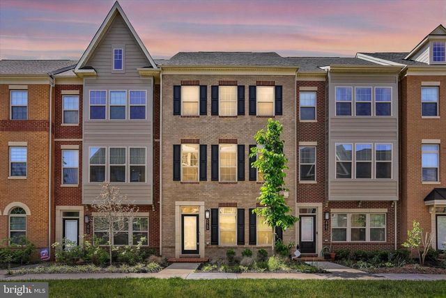 3755 MAYORS WAY, Fairfax, VA 22030