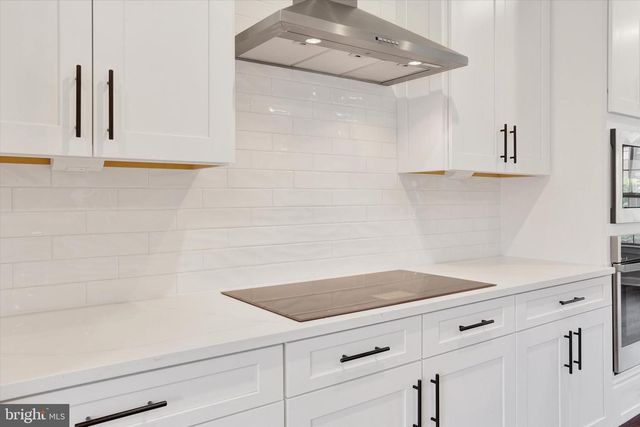3755 MAYORS WAY, Fairfax, VA 22030
