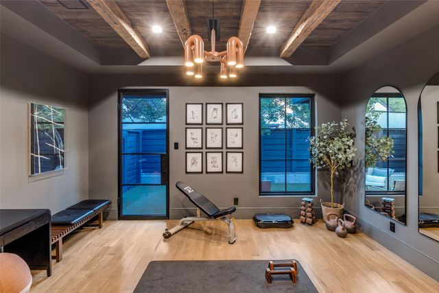 7552 Baxtershire Drive, Dallas, TX 75230