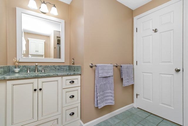 60 Kristin Ct., Northbridge, MA 01534