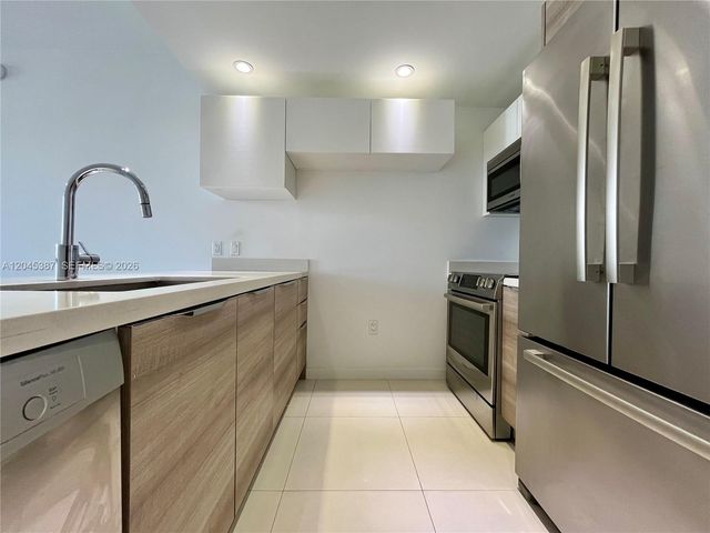 9940 W Bay Harbor Dr 3B-N, Bay Harbor Islands, FL 33154