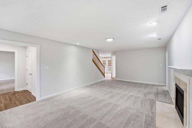 1704 Neptune DR, Hampton, VA 23669