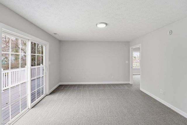 1704 Neptune DR, Hampton, VA 23669