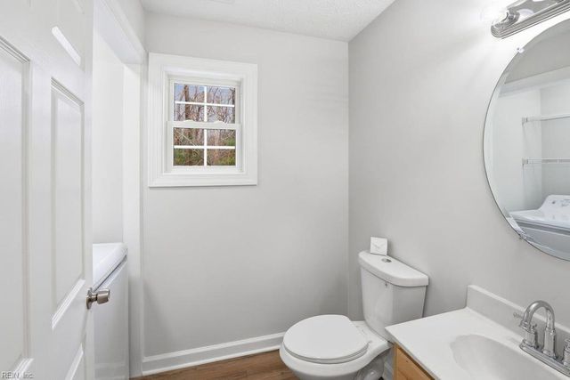 1704 Neptune DR, Hampton, VA 23669