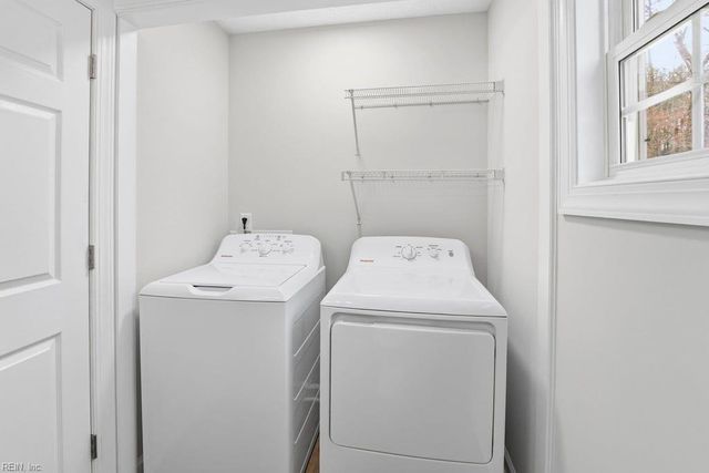 1704 Neptune DR, Hampton, VA 23669