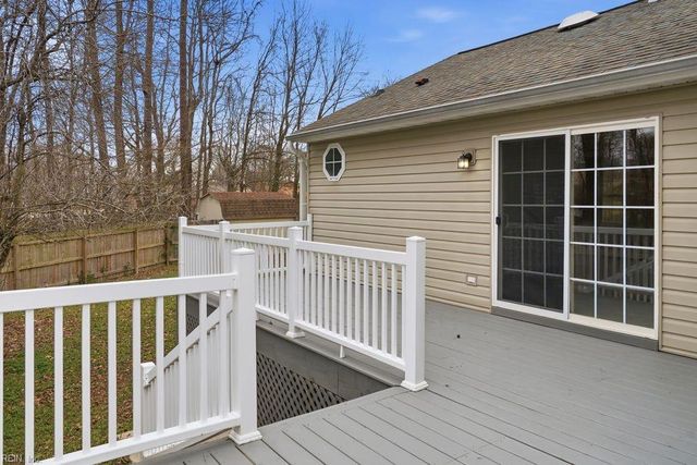 1704 Neptune DR, Hampton, VA 23669