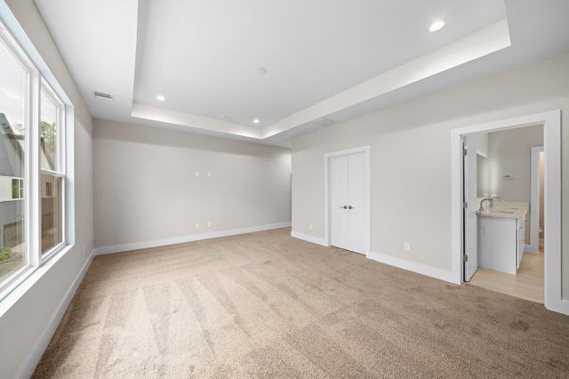 24 Bucan F, Houston, TX 77076