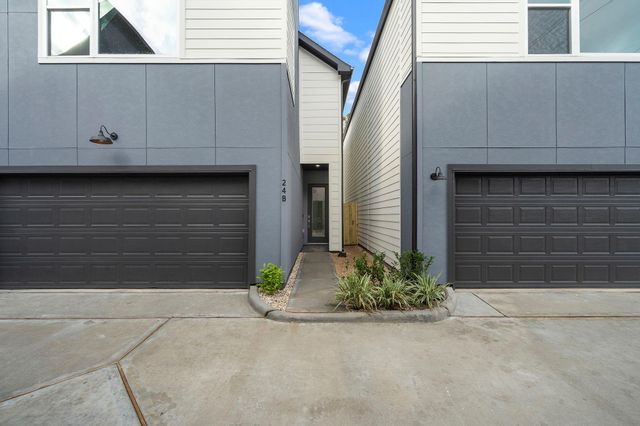 24 Bucan F, Houston, TX 77076