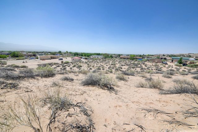 1597 Camino De La Tierra Road, Corrales, NM 87048