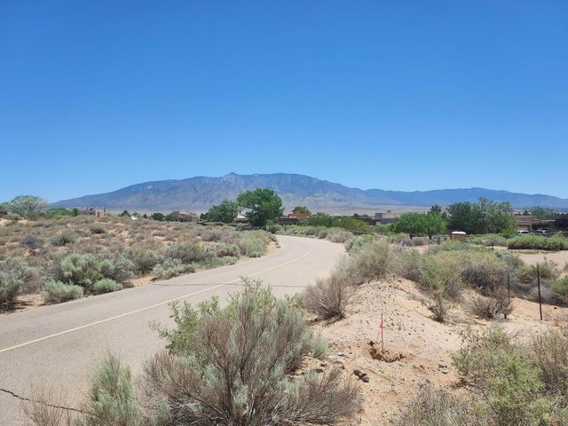1597 Camino De La Tierra Road, Corrales, NM 87048