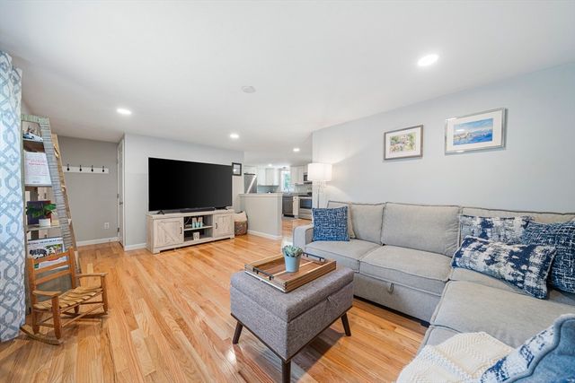 5 Pine Cir, Pembroke, MA 02359