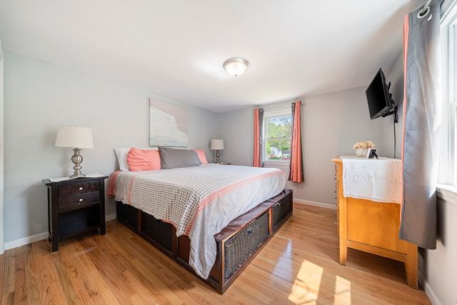 5 Pine Cir, Pembroke, MA 02359