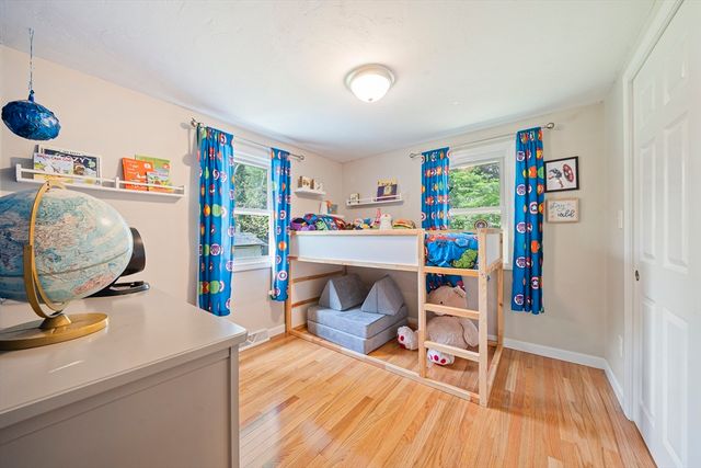 5 Pine Cir, Pembroke, MA 02359