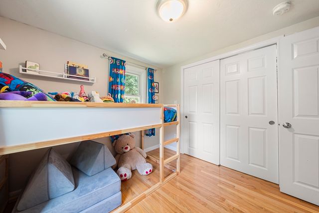 5 Pine Cir, Pembroke, MA 02359
