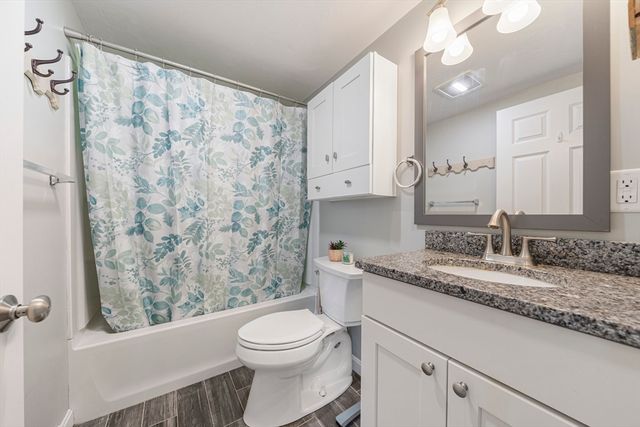 5 Pine Cir, Pembroke, MA 02359