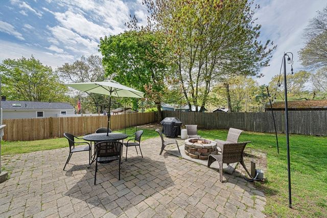5 Pine Cir, Pembroke, MA 02359