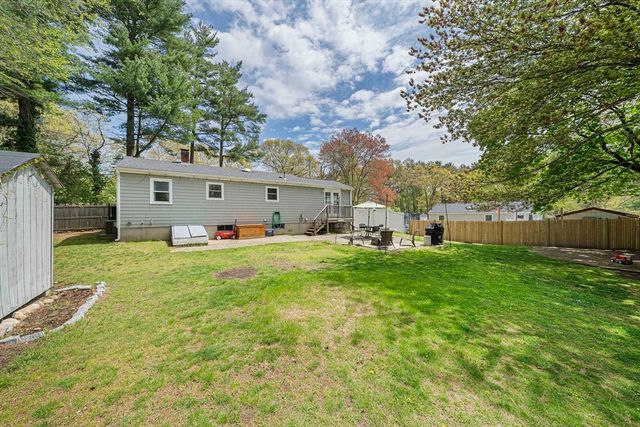5 Pine Cir, Pembroke, MA 02359