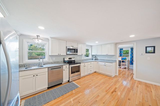 5 Pine Cir, Pembroke, MA 02359