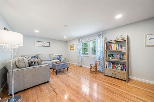 5 Pine Cir, Pembroke, MA 02359
