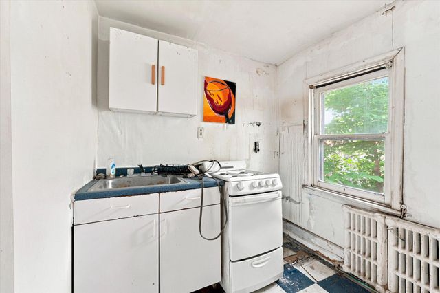 2002 SOUTH ST, Philadelphia, PA 19146