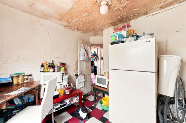 2002 SOUTH ST, Philadelphia, PA 19146