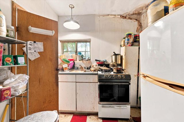 2002 SOUTH ST, Philadelphia, PA 19146