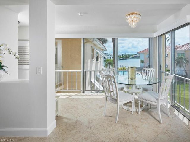 3070 Gulf Shore BLVD N 209, Naples, FL 34103