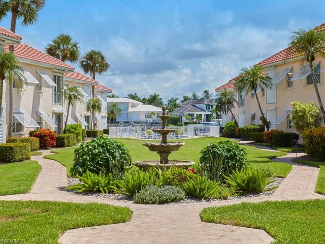 3070 Gulf Shore BLVD N 209, Naples, FL 34103