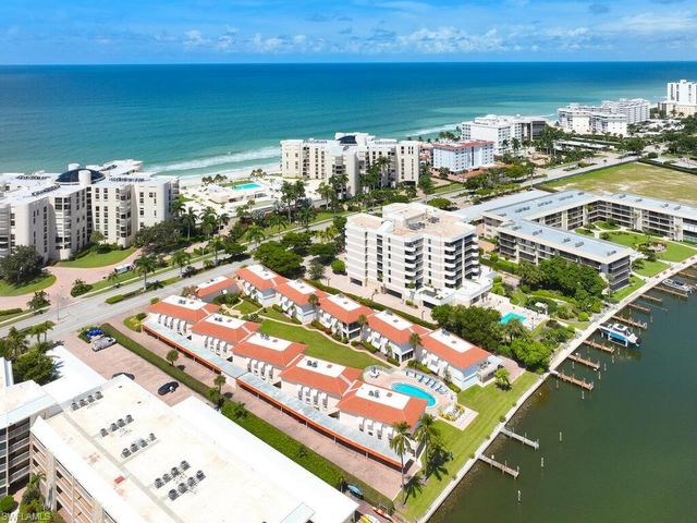 3070 Gulf Shore BLVD N 209, Naples, FL 34103