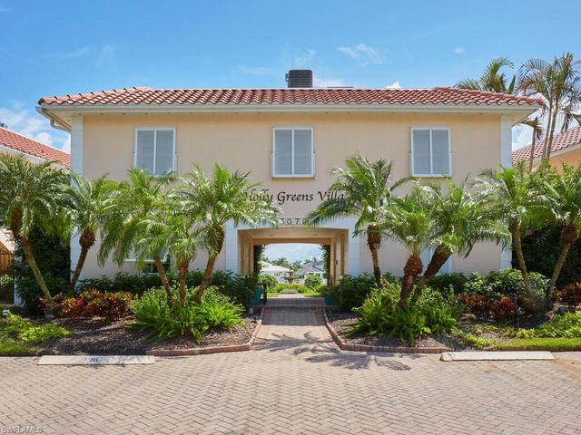 3070 Gulf Shore BLVD N 209, Naples, FL 34103