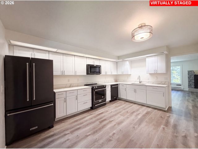 650 Sw Meadow Dr 209, Beaverton, OR 97006