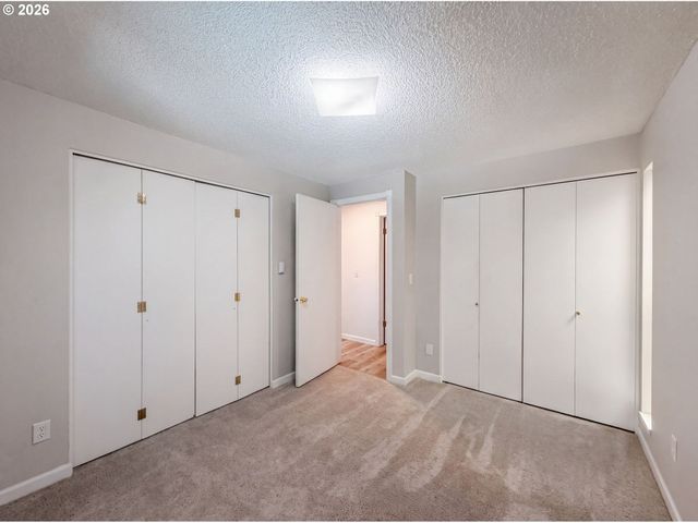 650 Sw Meadow Dr 209, Beaverton, OR 97006