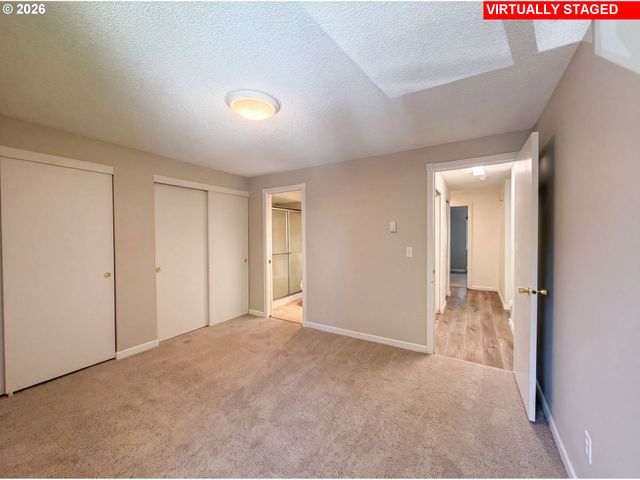 650 Sw Meadow Dr 209, Beaverton, OR 97006