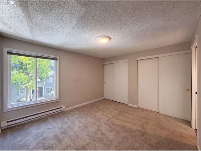 650 Sw Meadow Dr 209, Beaverton, OR 97006