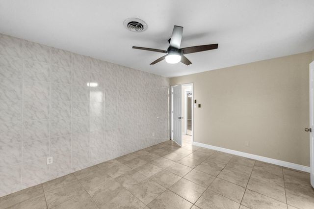 7230 Redding Road, Houston, TX 77036