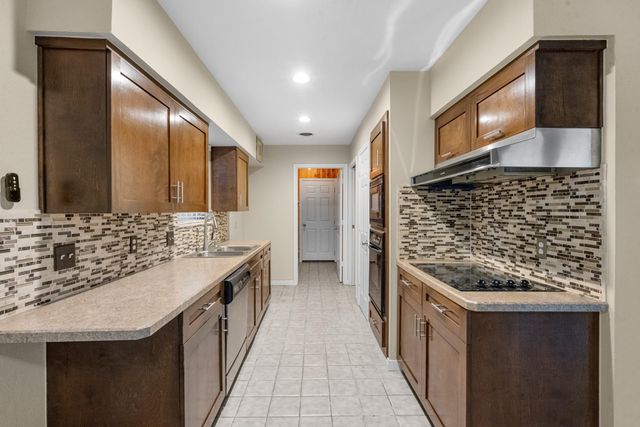 7230 Redding Road, Houston, TX 77036