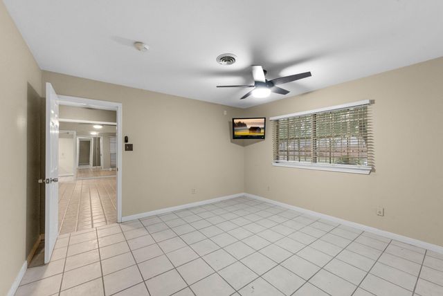 7230 Redding Road, Houston, TX 77036