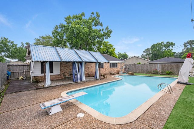 7230 Redding Road, Houston, TX 77036
