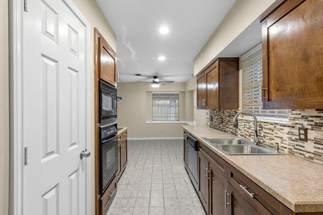 7230 Redding Road, Houston, TX 77036