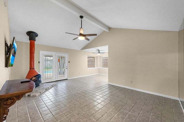 7230 Redding Road, Houston, TX 77036