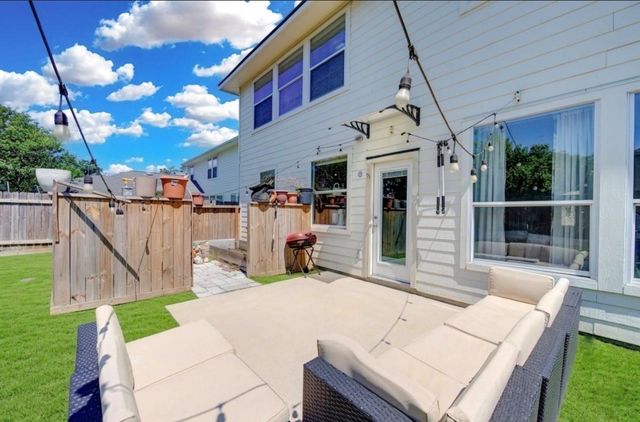 18919 Squirrel Oaks Drive, Magnolia, TX 77355