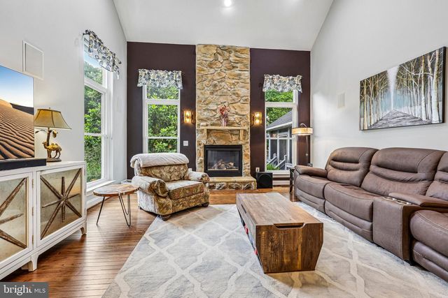 47404 MIDDLE BLUFF PL, Sterling, VA 20165
