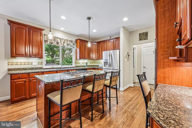 47404 MIDDLE BLUFF PL, Sterling, VA 20165
