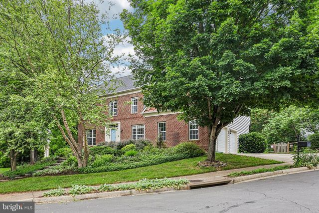 47404 MIDDLE BLUFF PL, Sterling, VA 20165