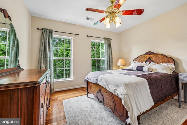 47404 MIDDLE BLUFF PL, Sterling, VA 20165