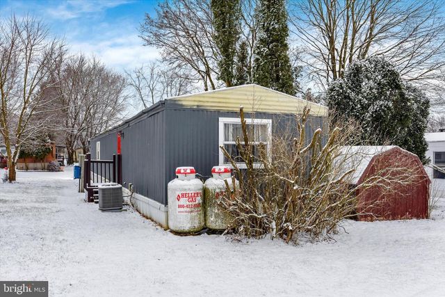 69 AUSTIN DR, Grantville, PA 17028