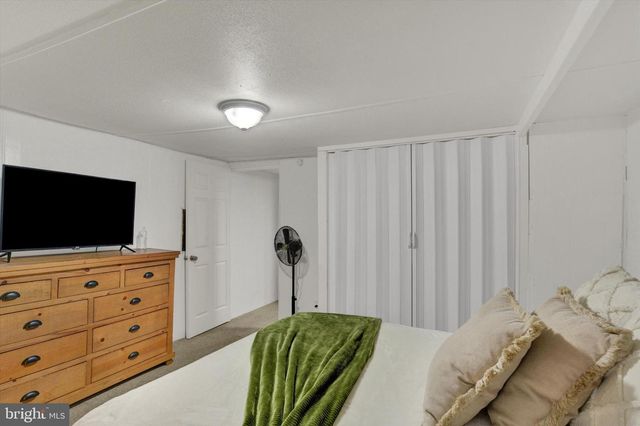 69 AUSTIN DR, Grantville, PA 17028