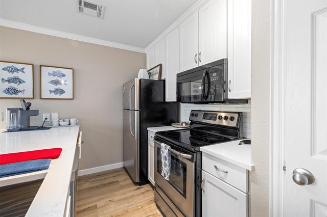 9520 Seawall Blvd 254, Galveston, TX 77554