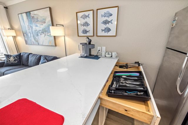 9520 Seawall Blvd 254, Galveston, TX 77554