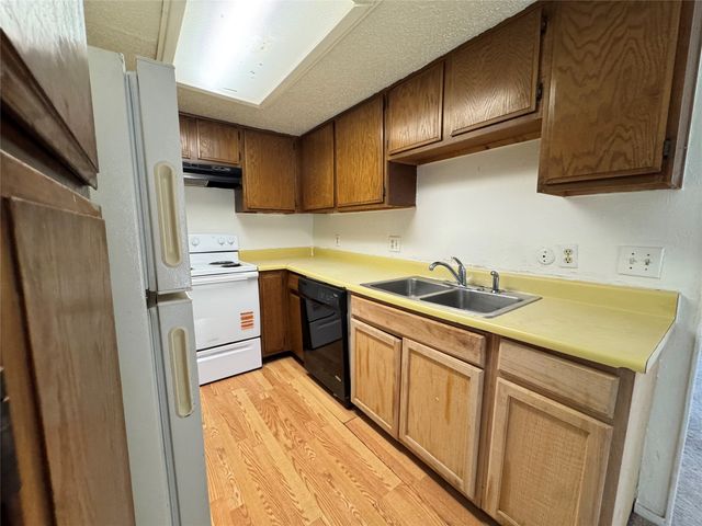 6646 E Lovers Lane 808, Dallas, TX 75214